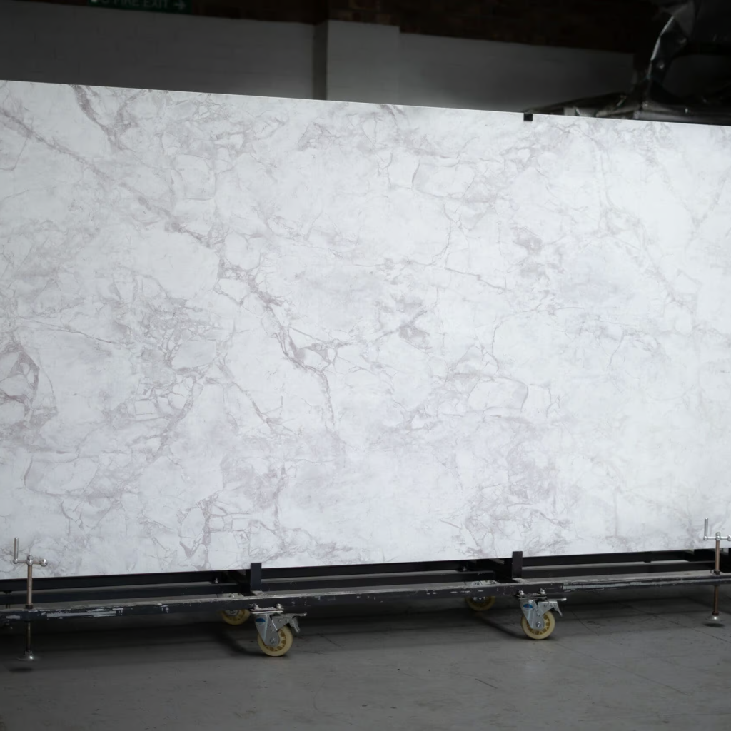 Bianco Eclypsia